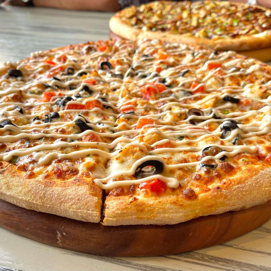 Olive Tomato Pizza